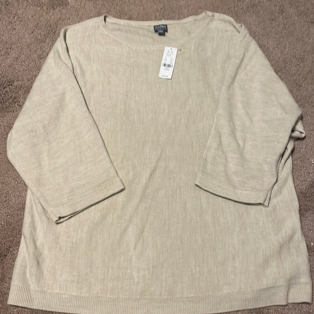 Light shirt, quarter sleeves